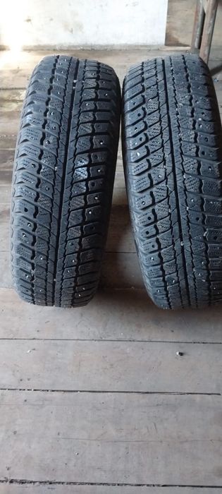 Продам зимний комплект резины на R15