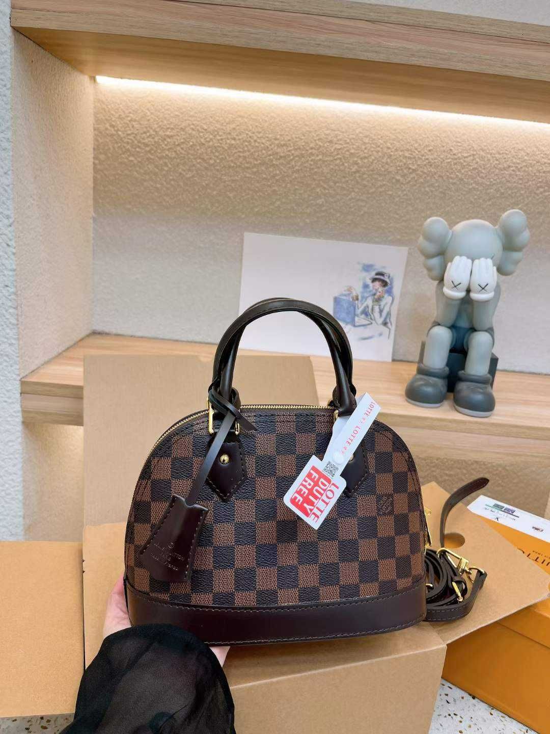 Geanta de mana dama Louis Vuitton LV 3423-456