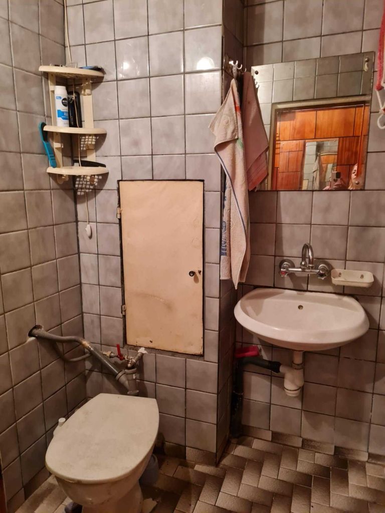 Продава се Двустаен апартамент в Плевен, Дружба 1 - 62 кв.м за 1355 €/кв.м - Снимка #11