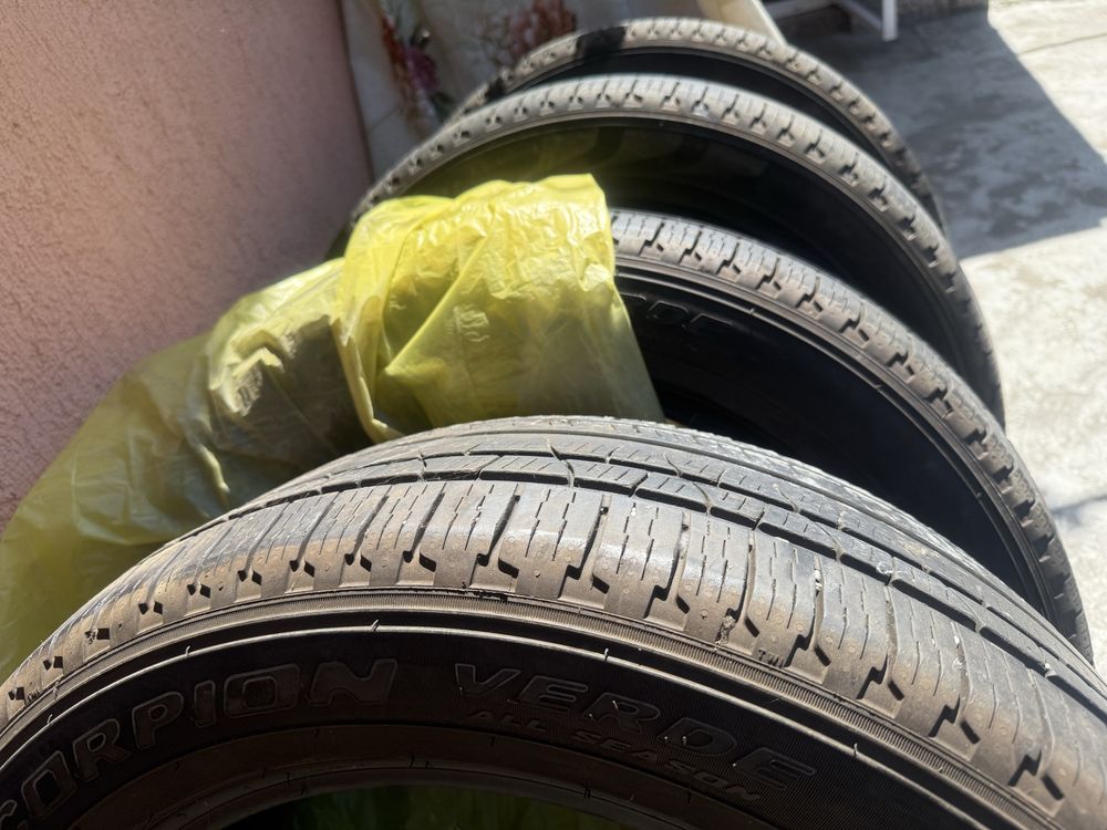 Vand 4 Anvelope 235/55 R18 Pirelli Vara  (all season)