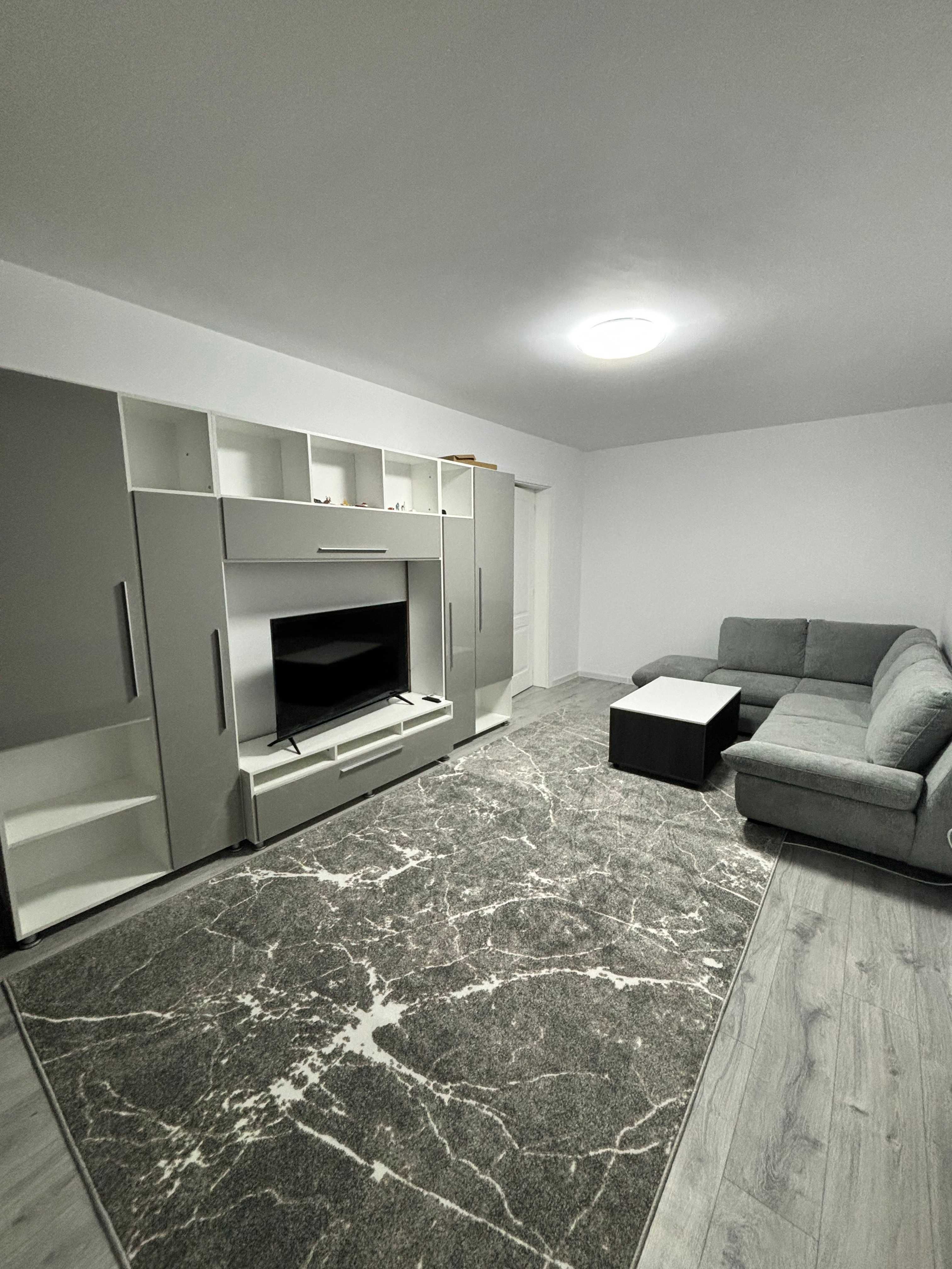 Persoana fizica inchiriez apartament 2 camere nou Poitiers Towers