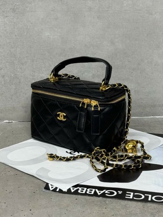 Сумка от Chanel black.