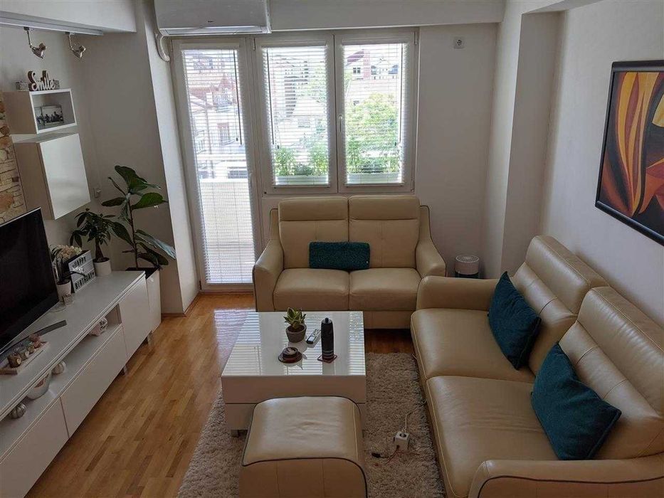 Дава се под наем Двустаен апартамент в Пловдив, Съдийски - 53 кв.м за 255 € - Снимка #1