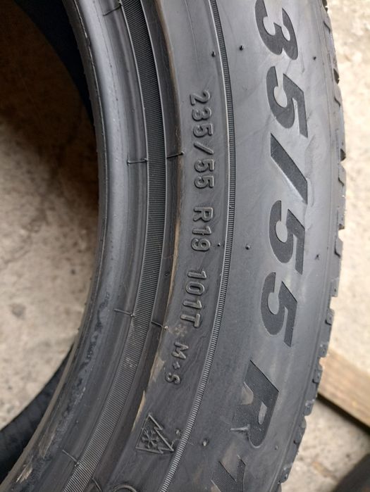 4 anvelope de iarna Pirelli 235/55 R19 dot 0921