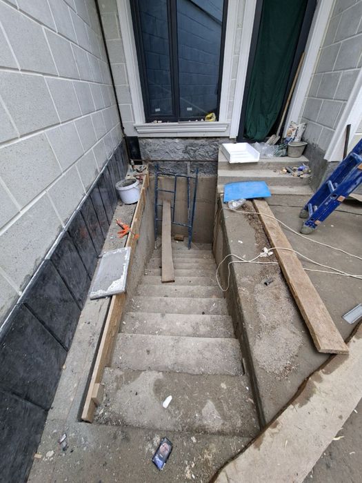 Отдельно стоящее здание 650 м²: 2 этажа + подвал, паркинг 8 авто