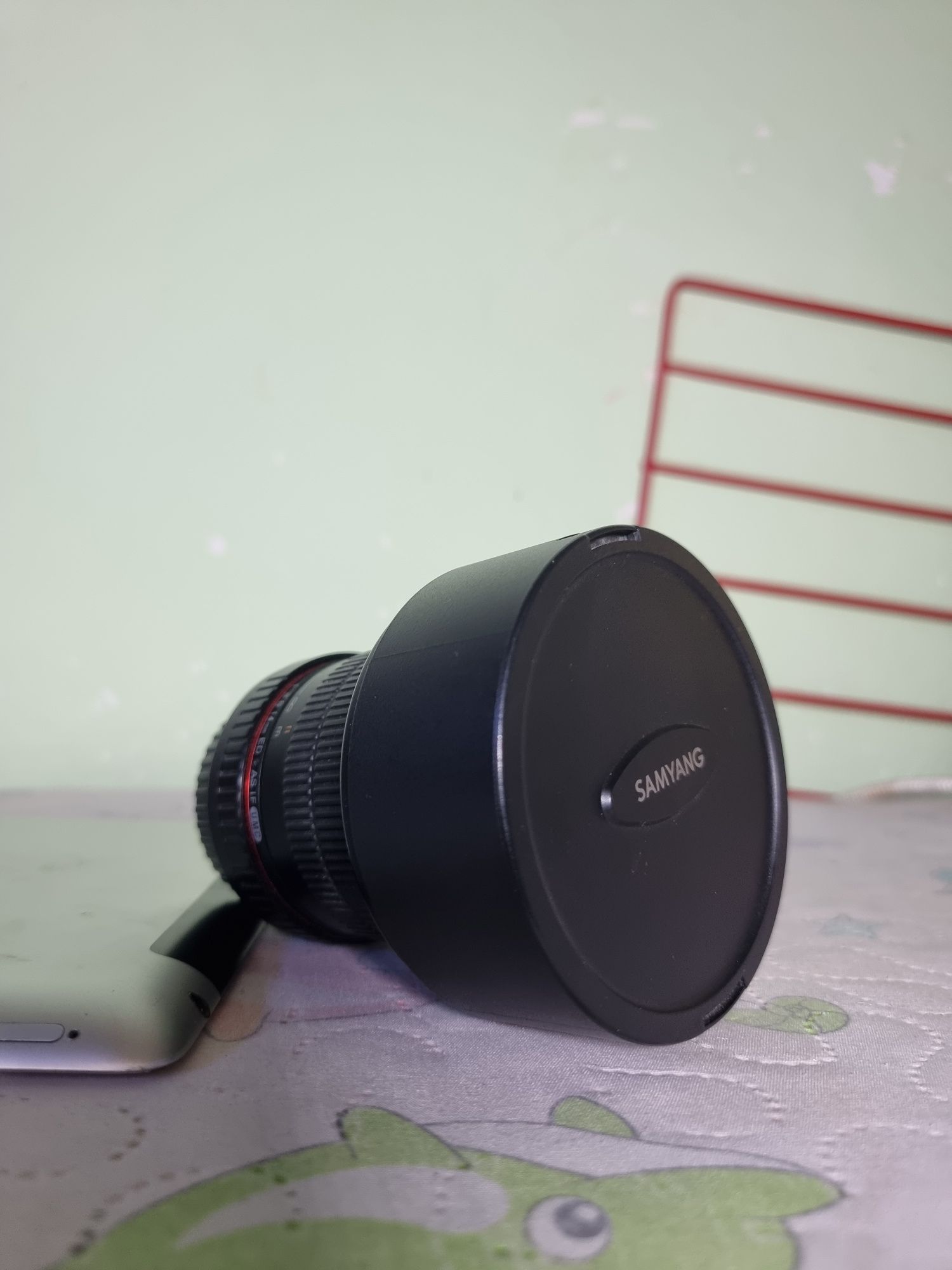 SAMYANG 14 MM 2.8 canon aparatlarga tushadi