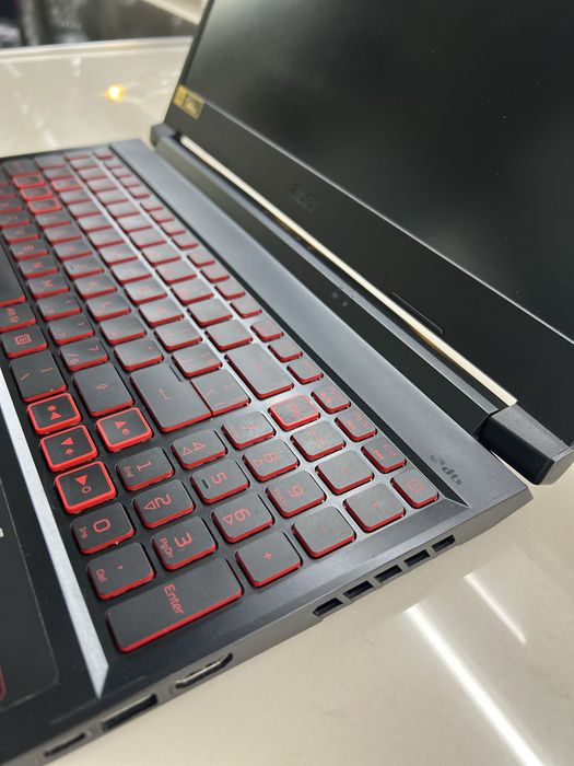 Геймърски лаптоп Acer Nitro 5 AN515-55 | I7-10750H | GTX 1650 Ti