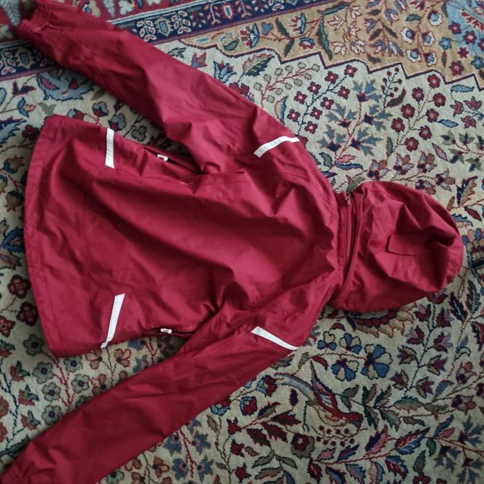 Geaca de dama impermeabila marca HSHO