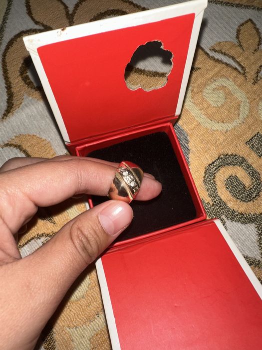 Кольцо золото грамм 3.1