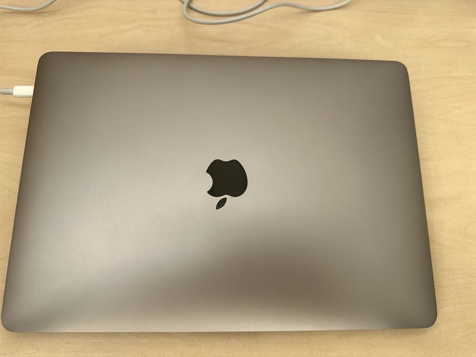 MacBook Pro 13" 2019 Touch Bar - Model: A2159