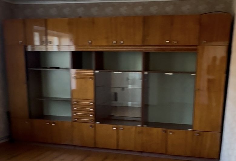 Стенка в гостиную