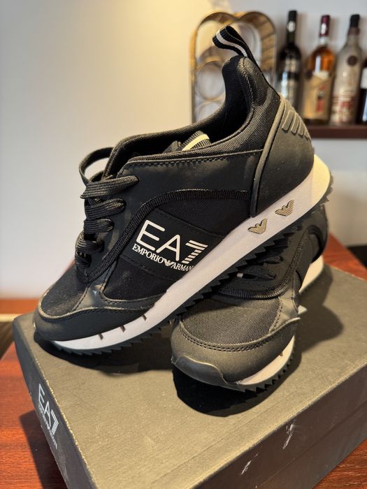 Adidasi emporio Armani