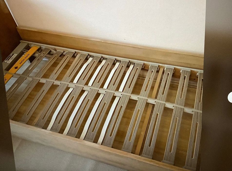 Pat cu somiera si saltea de vanzare