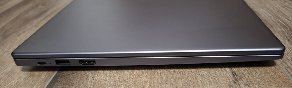 Huawei MateBook D15 | Ryzen 5 | 8GB RAM | 256 SSD|