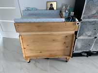 Masuta de schimbat bebe cu masuta extensibila pt cadita