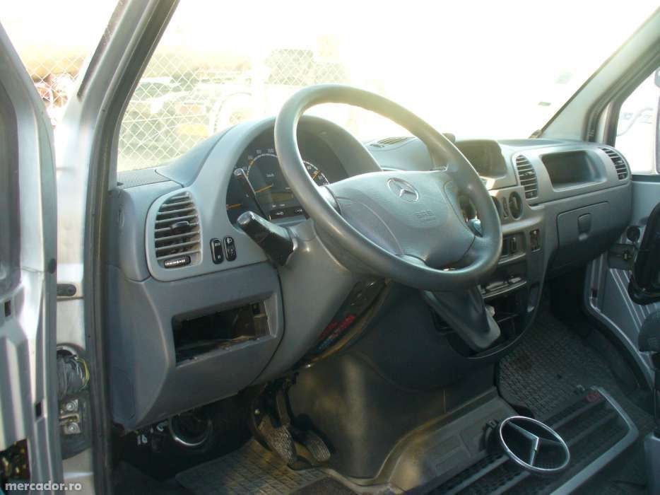 Dezmembrez Mercedes Sprinter