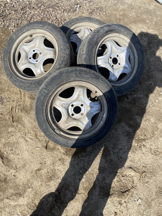 Продам шину комплект