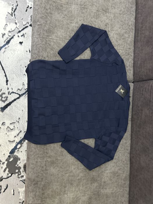 Продам кофту Louis Vuitton НОВЫЙ