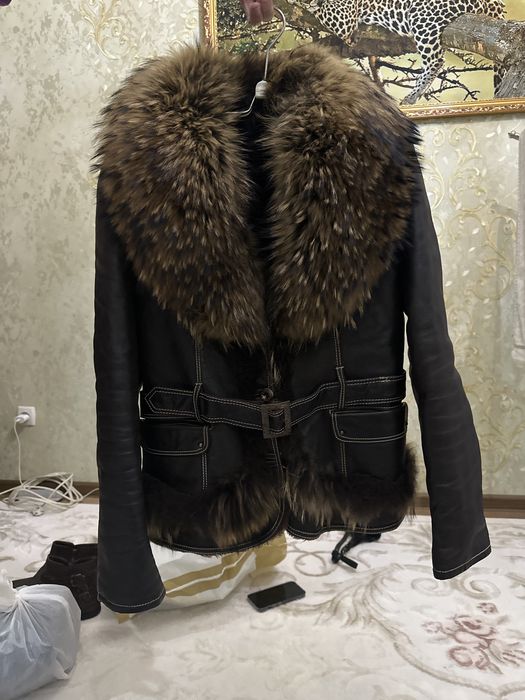 Продается Женская дубленка !