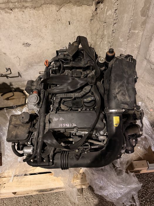 Продам двигатель мерседес M271 год 2011  1.8 турбо