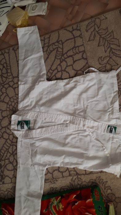 Продам кимоно для мальчика