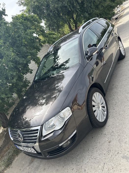 Vand passat b6 in stare foarte buna, bine intretinuta  motor BKP