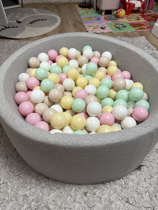 Piscina cu bile Kiddy Moon