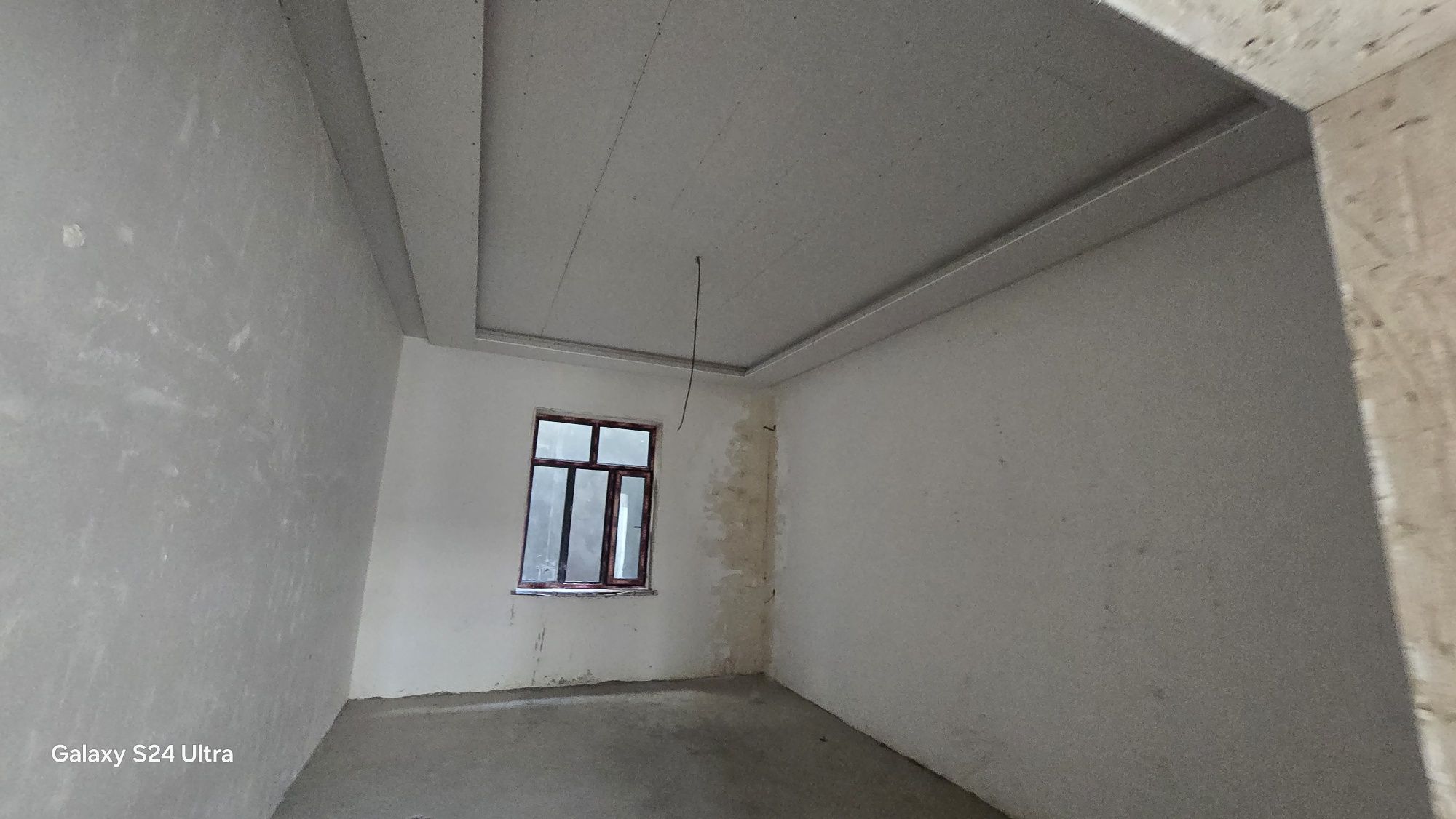 keles most BYD    salon bitonkadan 200 metr