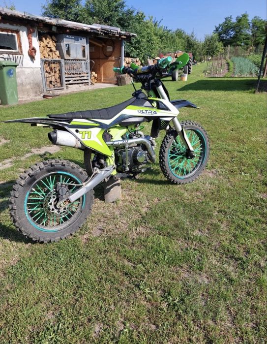 Vând cross ultra 125cc