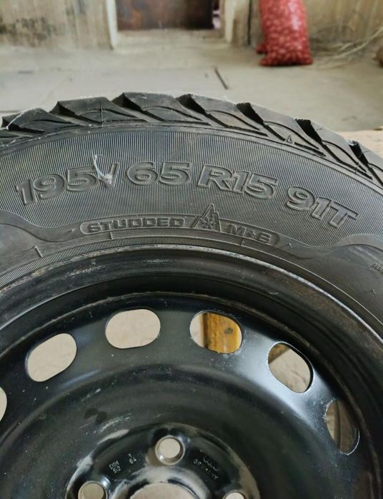 Резина зимняя 100000 тг