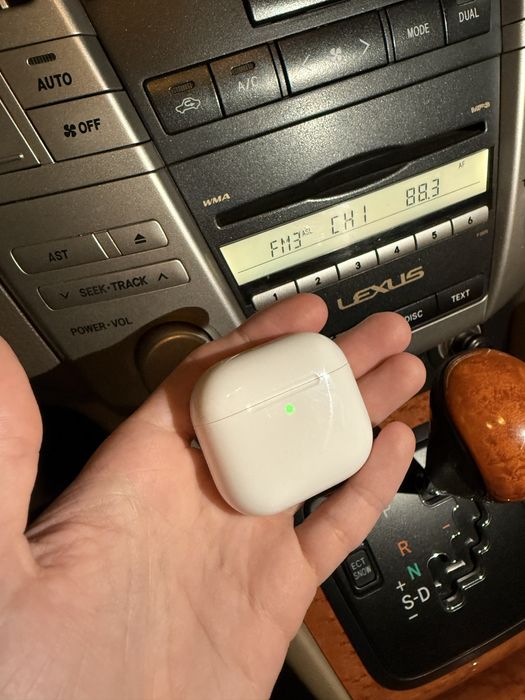 Нашуники Air pods 4