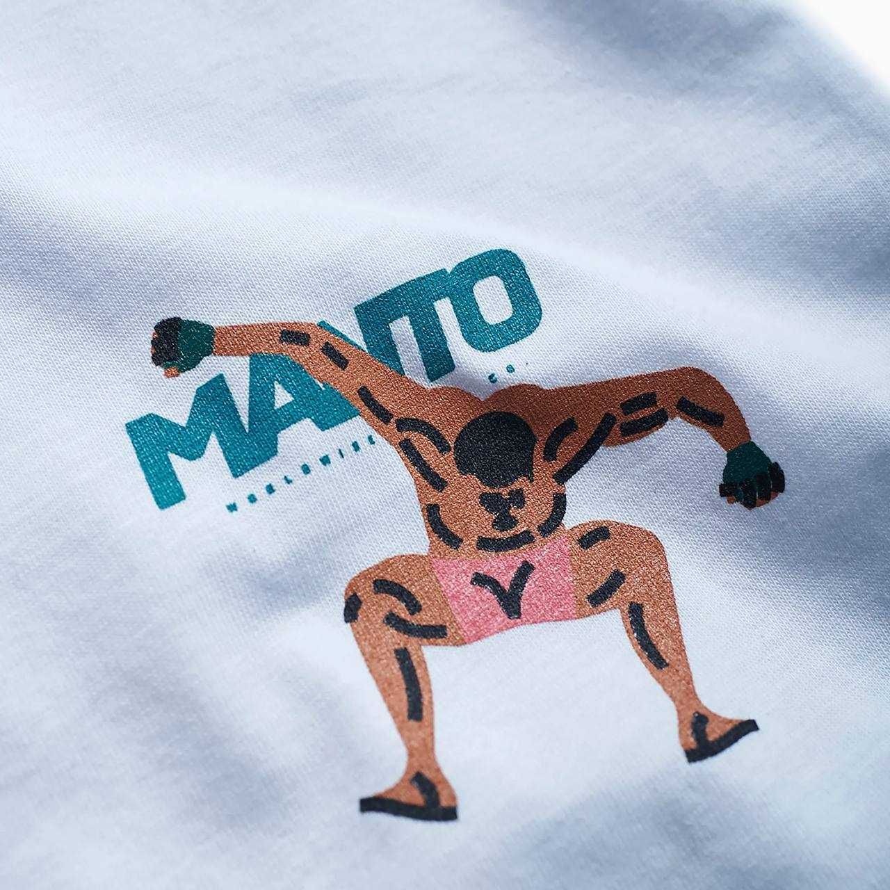 Нова тениска на Manto