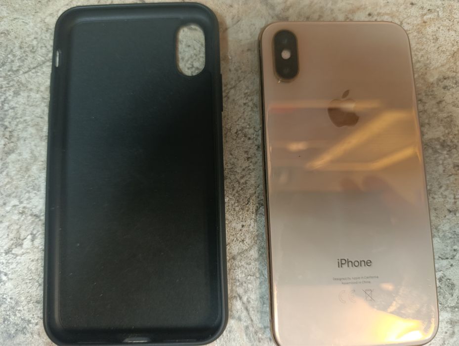 Продам iphone xs 64гб