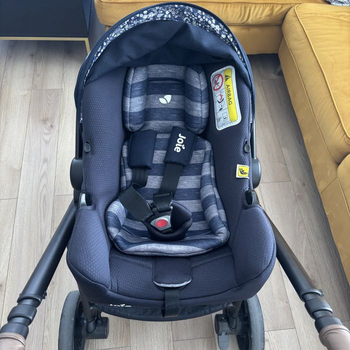 Carucior 3 in 1  Joie Versatrax