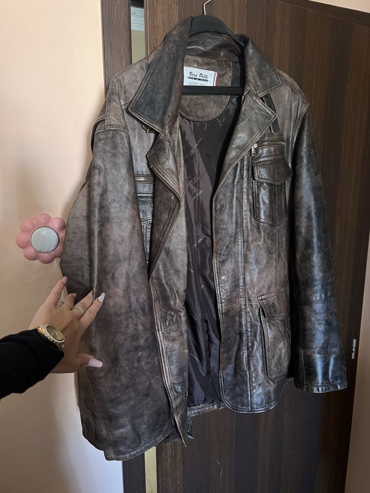 Винтидж якета естествена кожа; бомбер Bershka