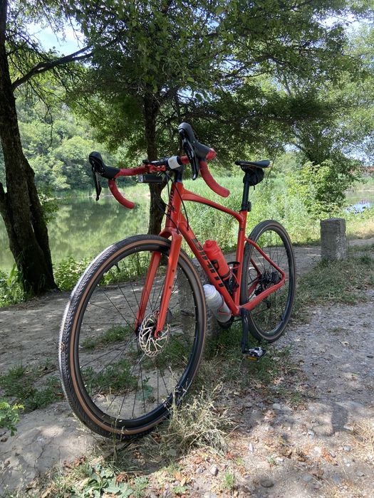 Гревел велосипед Giant Revolt 1