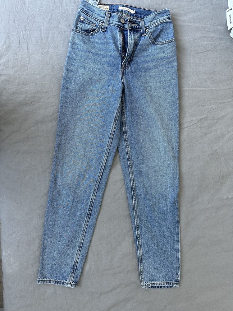 Дънки Levi’s 80’s mom jeans