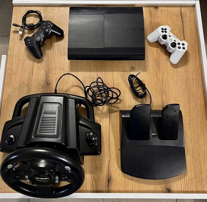Ps3 slim със волан и педали