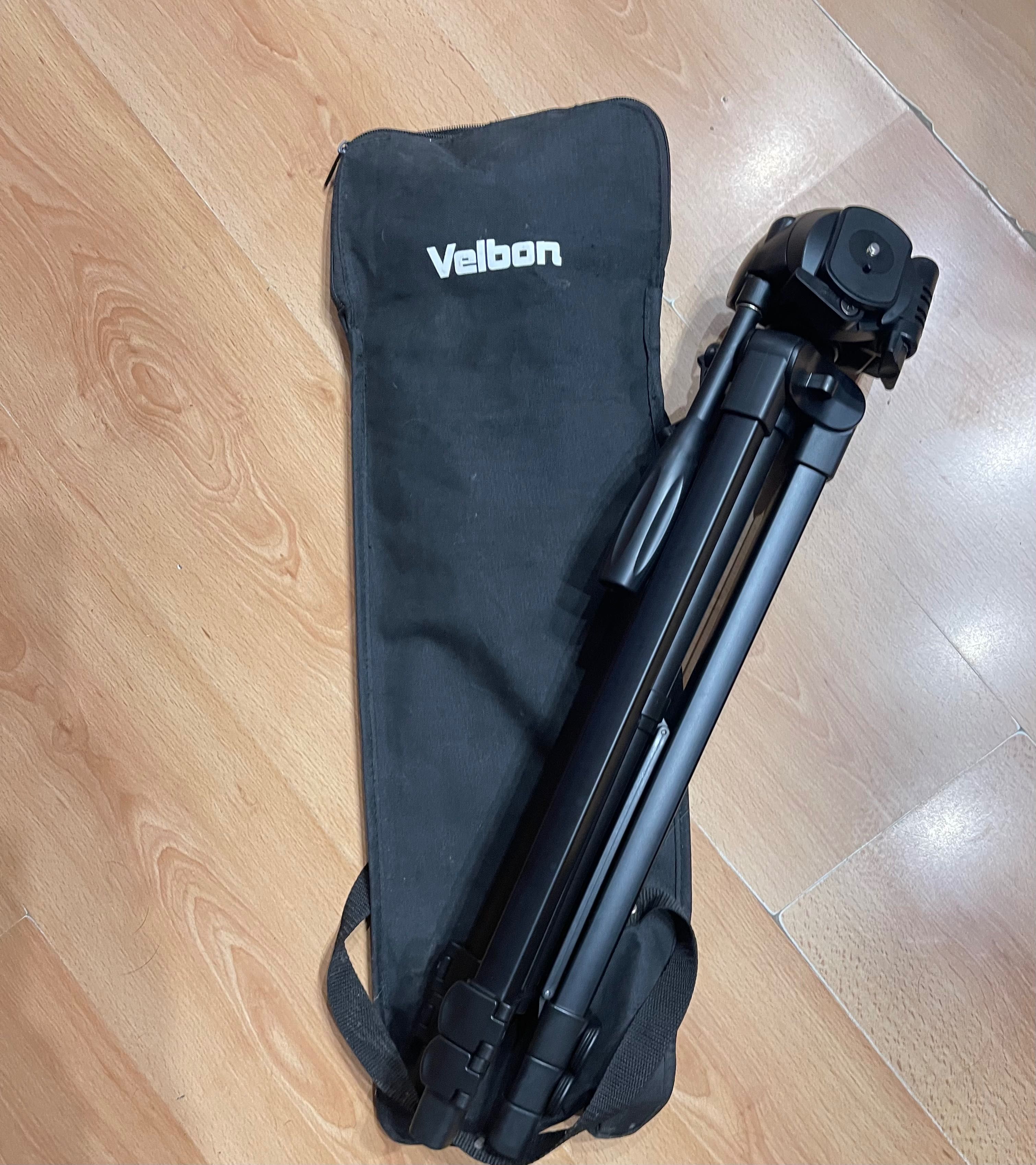 Статив Velbon EX-530 с трипозиционна глава