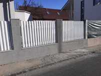 Garduri plasa bordurata