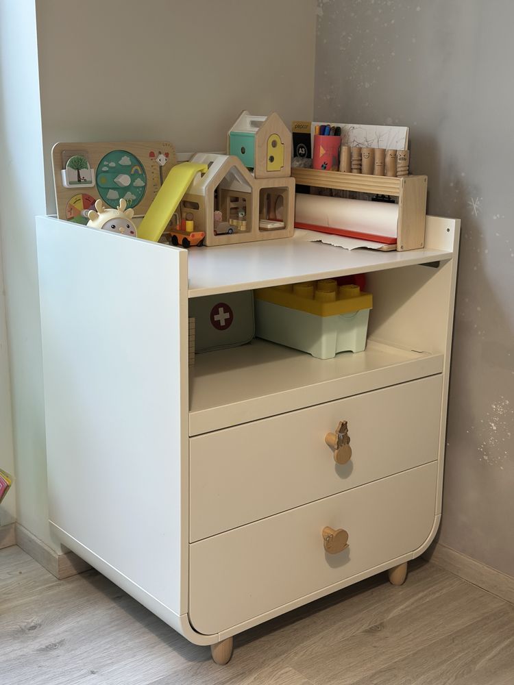 Masa de infasat convertibila in comoda – IKEA MYLLRA