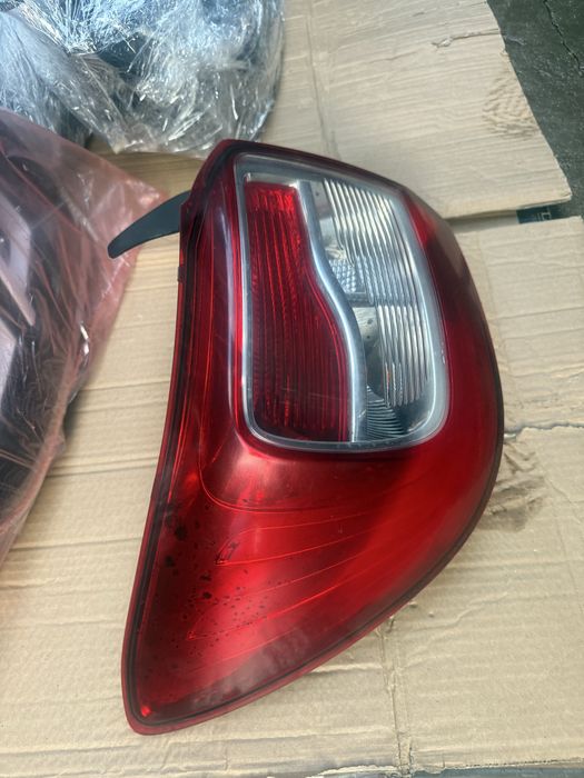 Vand stop stanga Dacia Logan 2013/2016