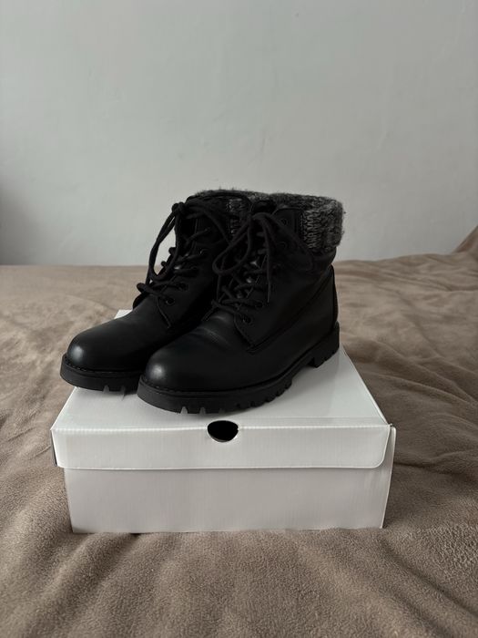 Ghete din piele naturala