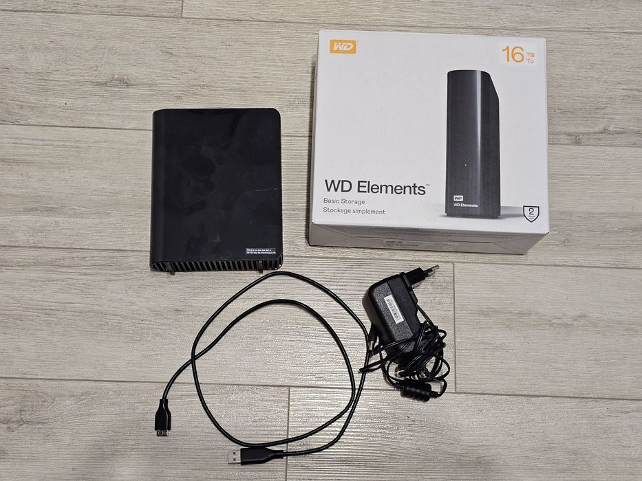 Hard Disk Extern Western Digital Elements 16TB, 3.5", USB 3.0, Negru