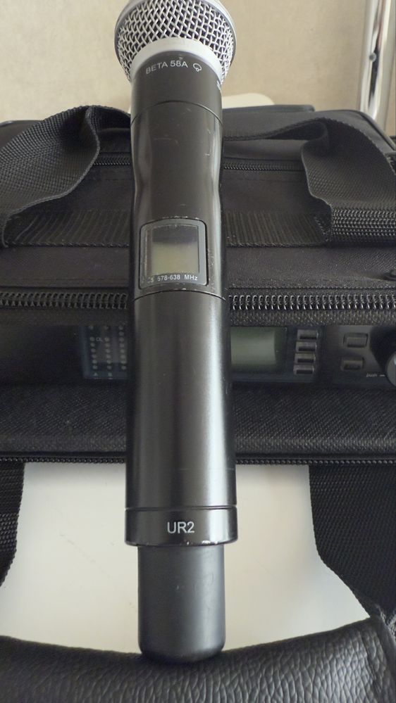 Микрофон Shure UR2 …