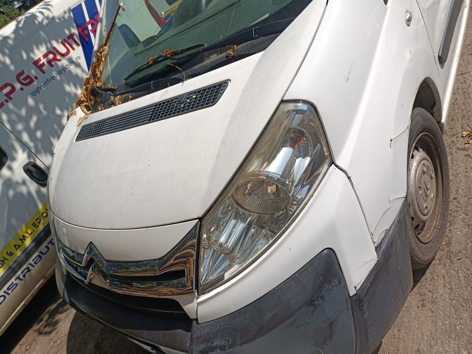 Vând autoutilitară Citroen X T9HM jumpy