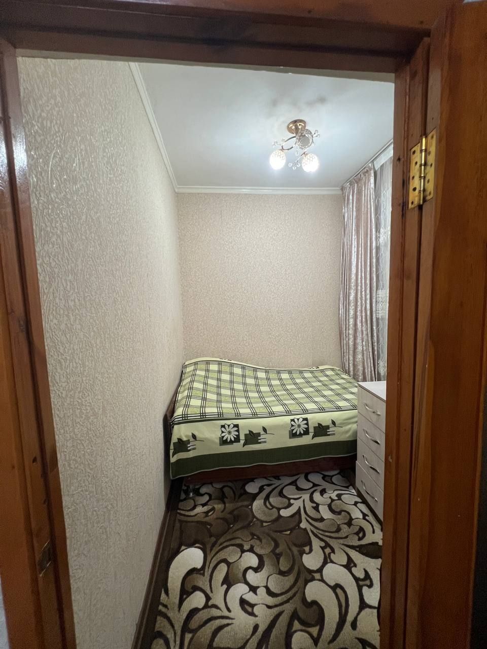 1в2/1/4 Феруза Шукрона.Балкон 1,5*3.  S=33м². Не торец С обстановкой