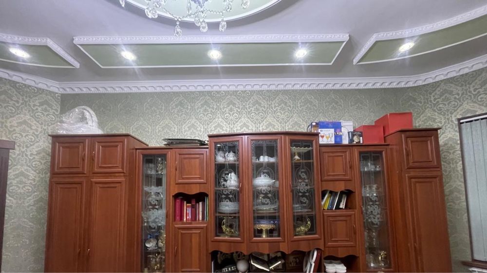 Продается сервант