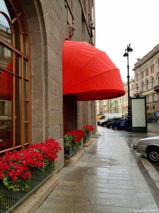 установка маркизы,маркизы с логотипом,Зонт из акрила и тента