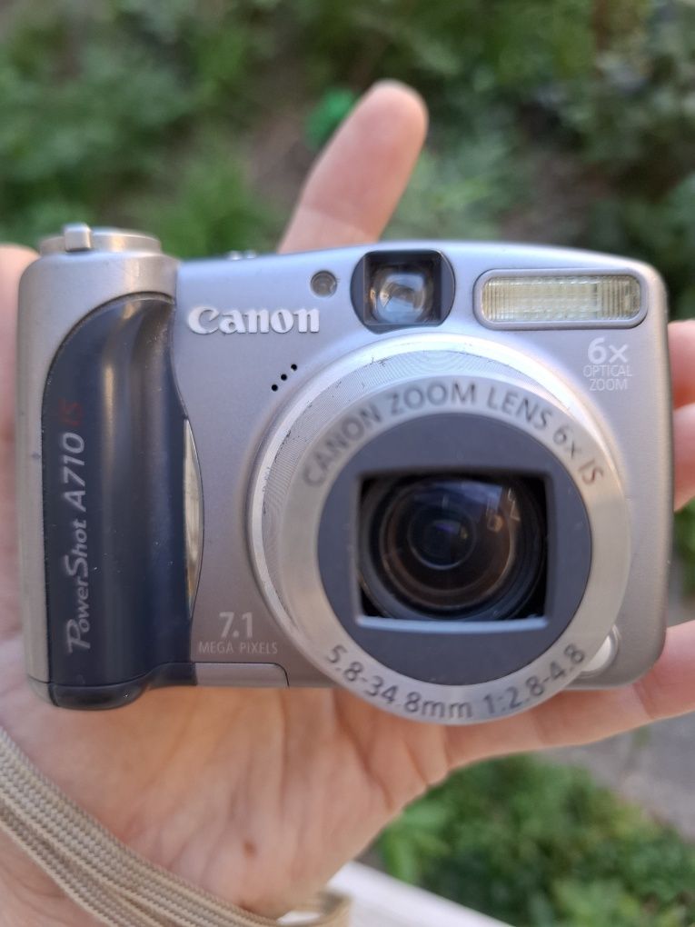 Компактен дигитален фотоапарат CANON Powershot A710